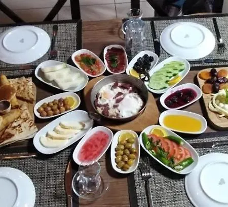 Hotel Belediyesi Iktisadi Ve Eko Turizm Tesisi Harmancik